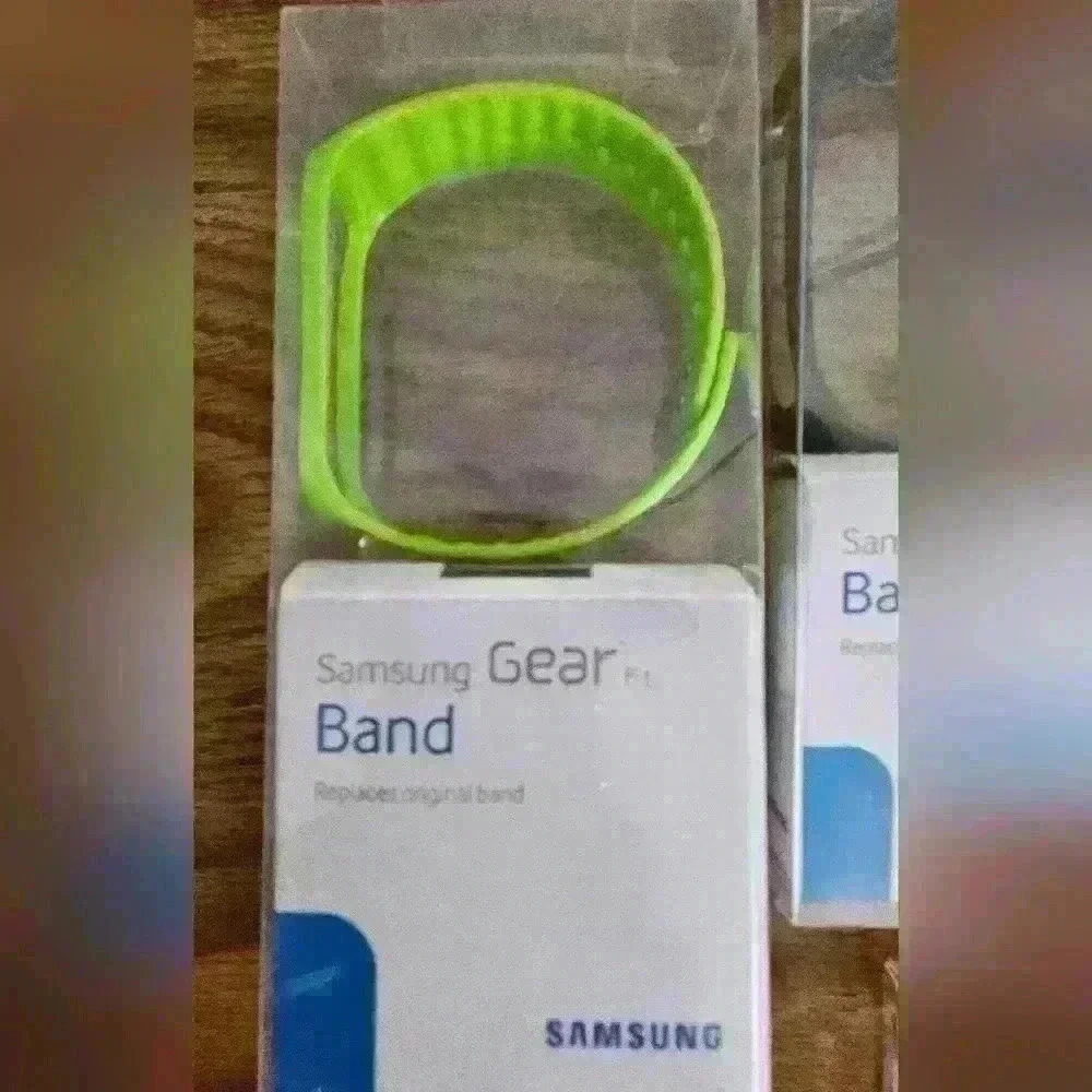 Samsung Gear Fit Replacement Bands - Lot of 4 - Picture 4 of 5